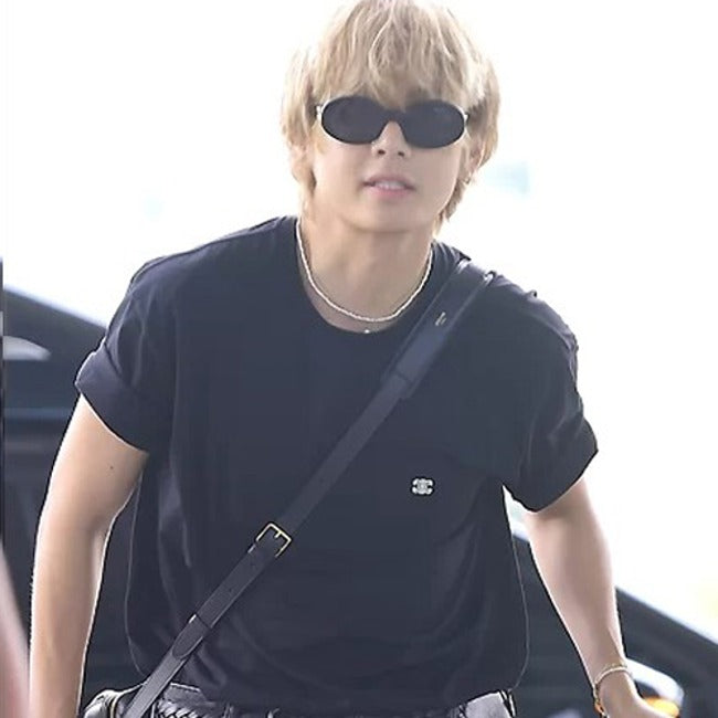 (국내배송, 당일출고) 셀린느 트리오페 로고 반팔티셔츠 (뷔, 이동욱 착용)