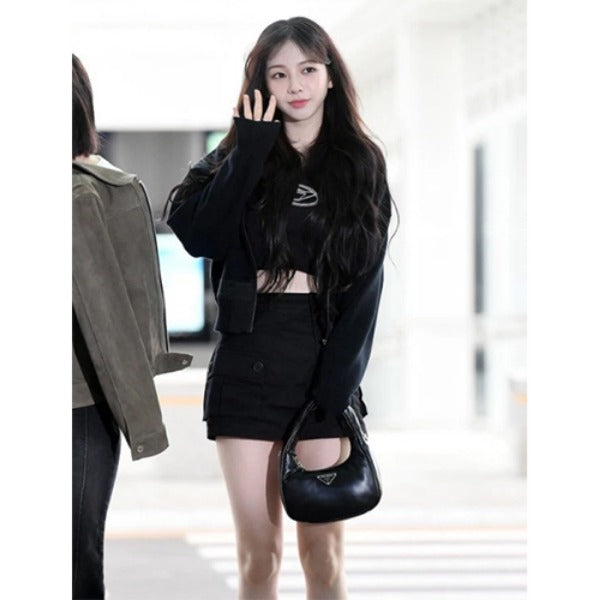 프라다 소프트 패딩 나파 레더 미니백 (에스파 카리나 착용)