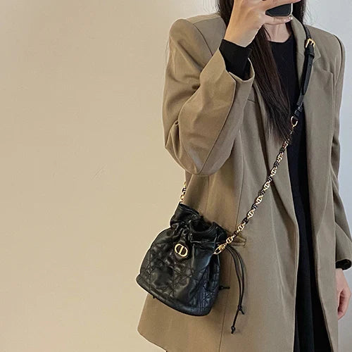 디올 미스 카로 드로트링 미니 버킷백 블랙 · 김** 고객님