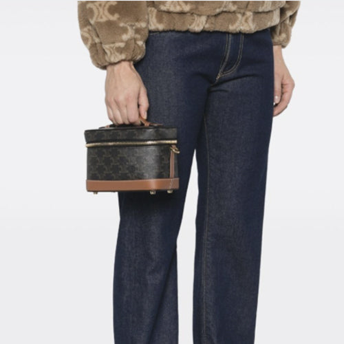 셀린느 트리옹프 베니티 코스메틱 케이스 탄