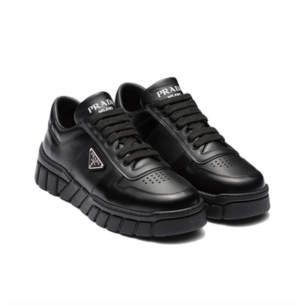 프라다 레더 스니커즈 블랙