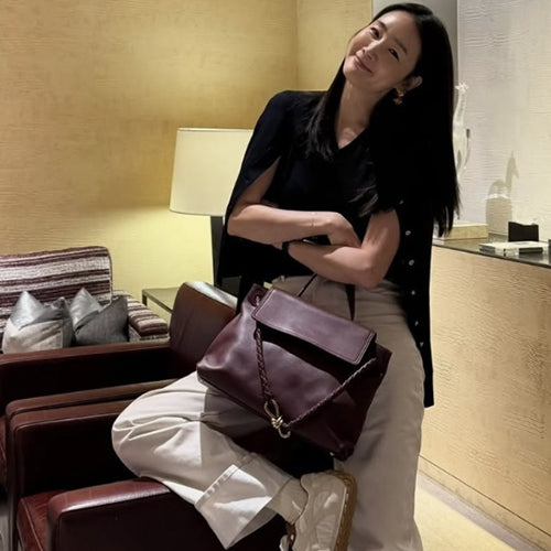 보테가베네타 차오차오 핸드백 (최지우 착용)