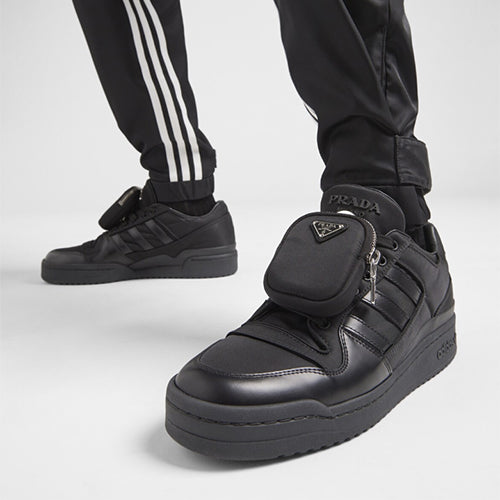 아디다스 x 프라다 리나일론 포럼 스니커즈 블랙