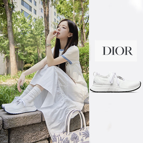디올 런앤디올 스니커즈 화이트 (노정의 착용)