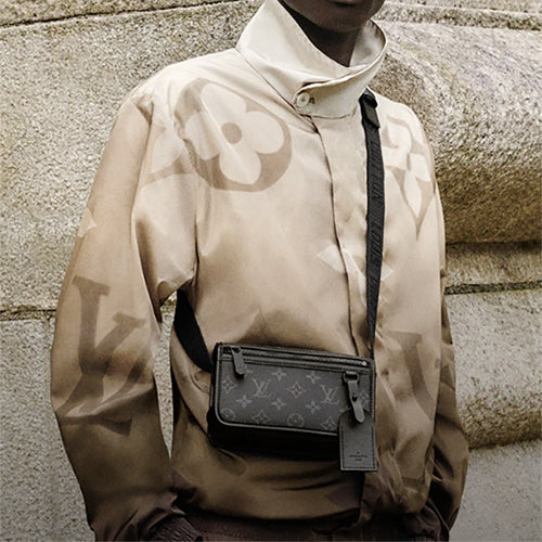 루이비통 보스포어 웨어러블 월릿 크로스백